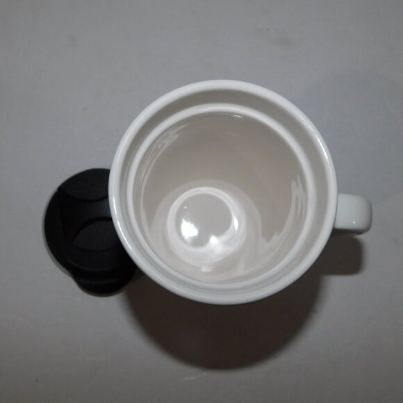 Friends The Television Series Christmas Holiday Ceramic Travel Mug - Picture 5 of 6